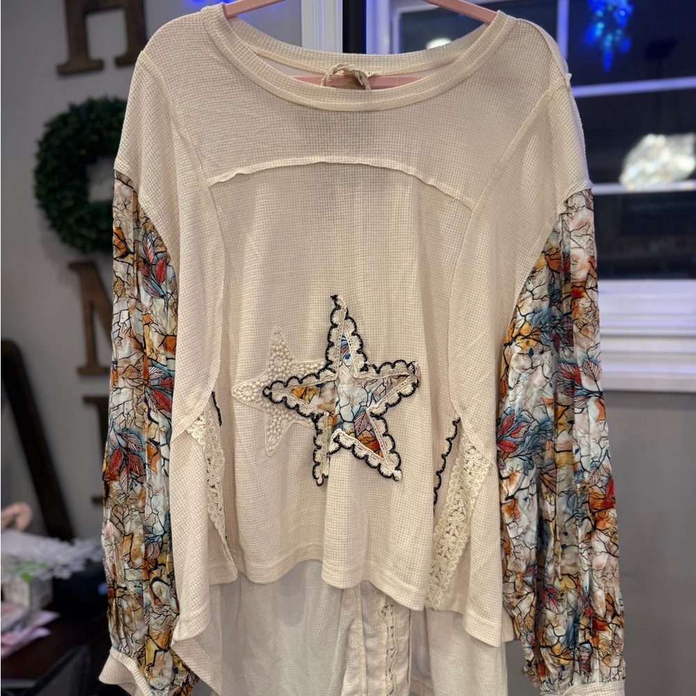 POL Cream Star Pattern Top